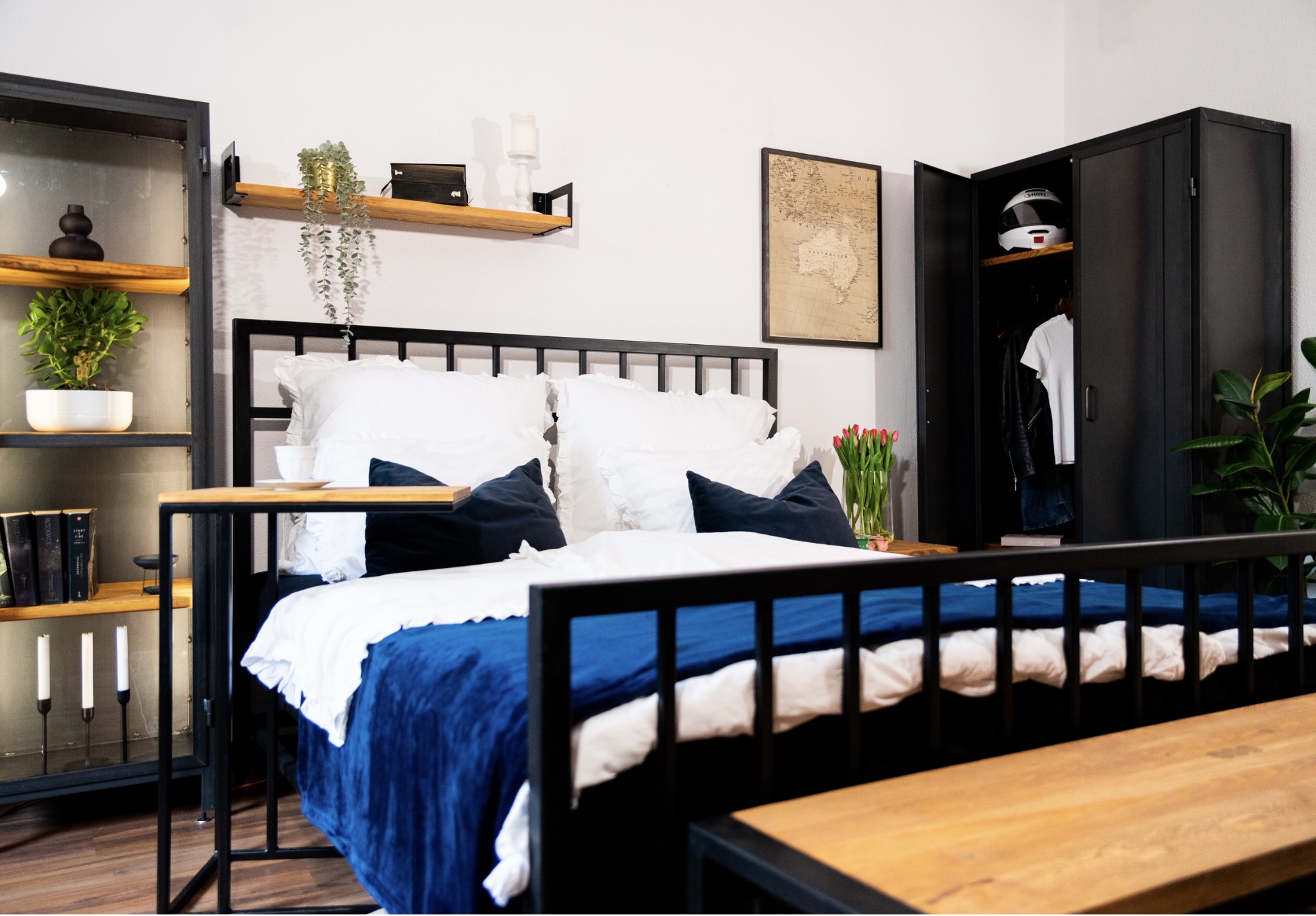 Szafa PIENO<br> <i><small>Industrialna Ikona Designu i Rzemiosła</small></i> - obrazek 5